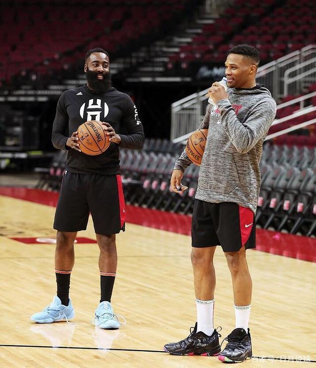 制造身后追 制造身后追